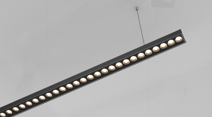 LS25 – Slim, lineaarinen LED-riippuvalaisin, valonjaolla 30°/55°, 24V, Musta, downlight/alasvalo