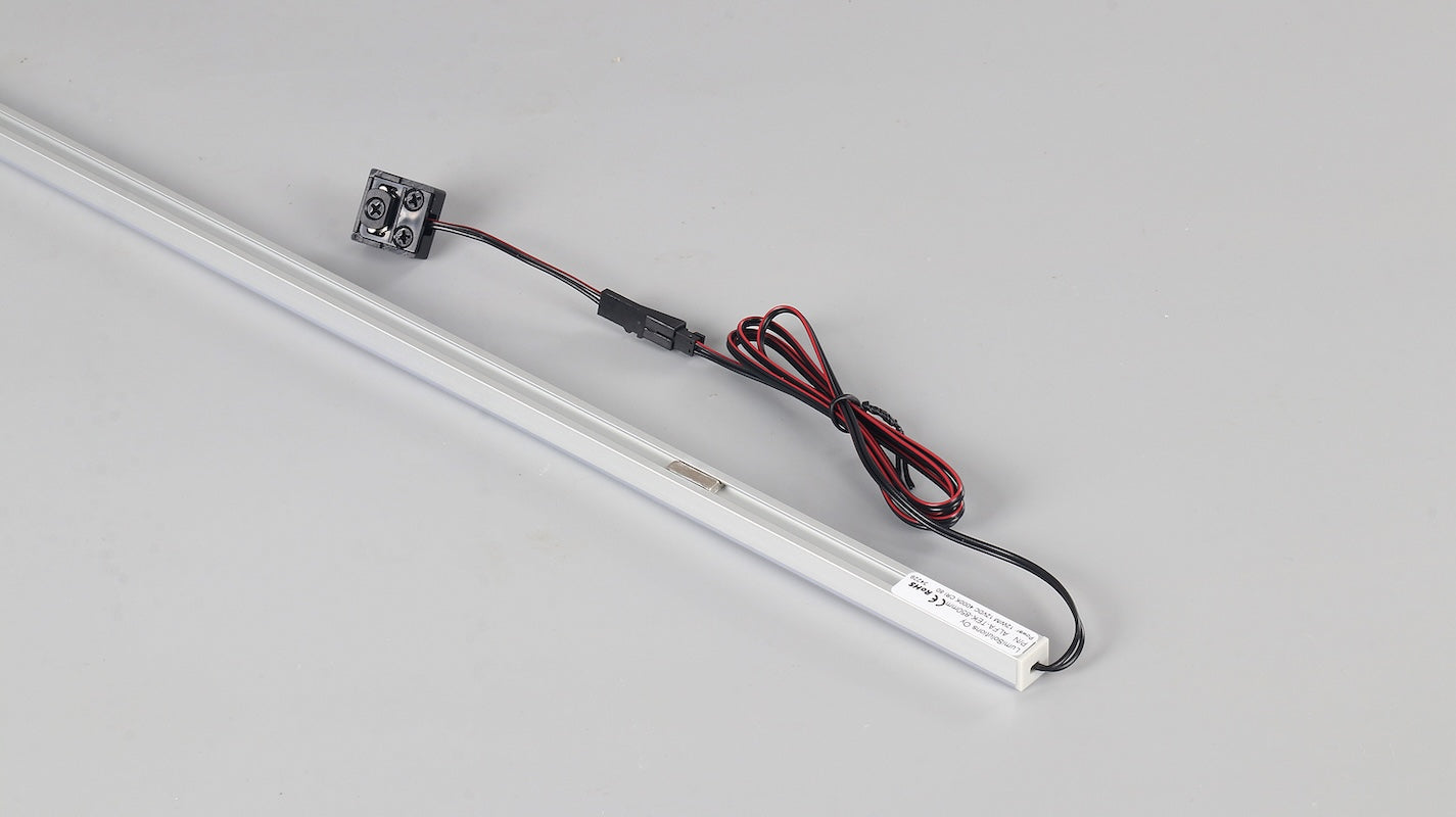 12V Alfatek LED-kalustevalo – yhteensopiva Casambi-, DALI- ja 1–10V-ohjausjärjestelmien kanssa.