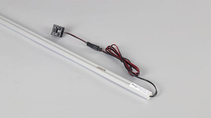 12V Alfatek LED-kalustevalo – yhteensopiva Casambi-, DALI- ja 1–10V-ohjausjärjestelmien kanssa.