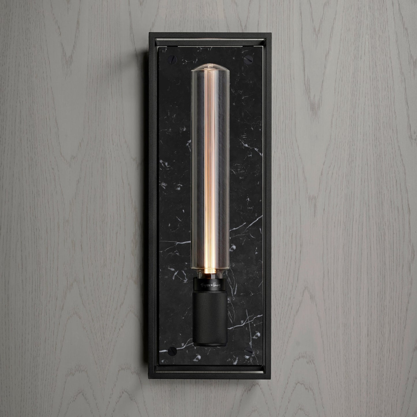 Buster Bulb Tube E27 LED-lamppu – muotoilun ja valon yhdistelmä